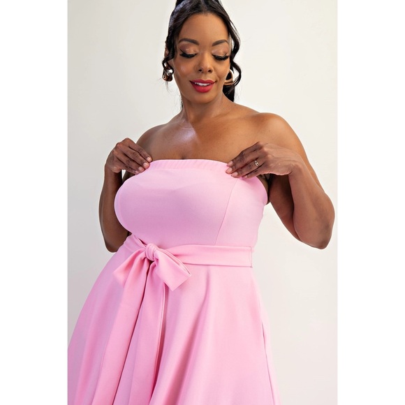 Elegant Strapless Pink Bow Midi Dress – Curvy Fit Party & Wedding Guest Style - Picture 2 of 8